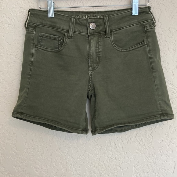 American eagle midi army green shorts - Picture 8 of 10